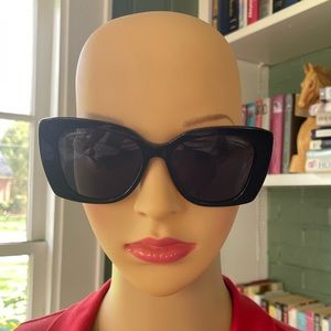 Authentic Chanel Polarized Sunglasses CH5422B in EUC